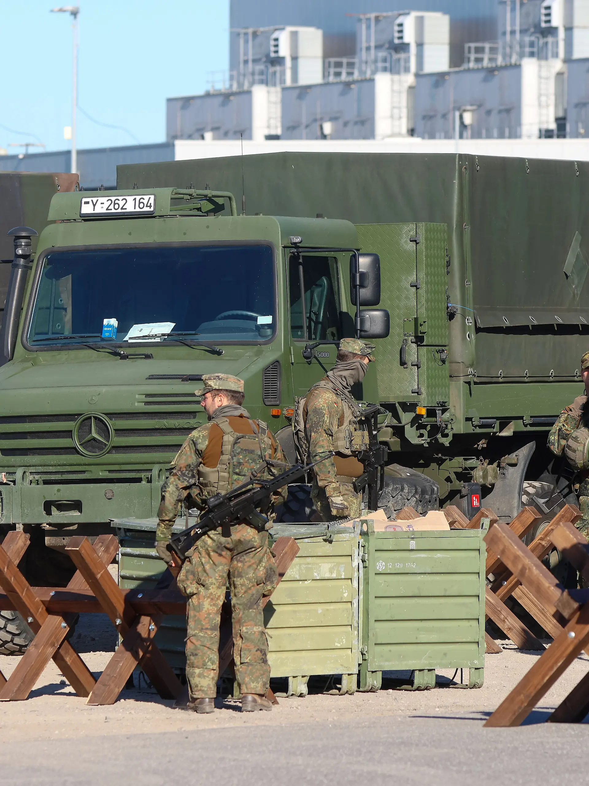 Bild zu: "Proben für den Ernstfall! Bundeswehr übt in Hamburg"
