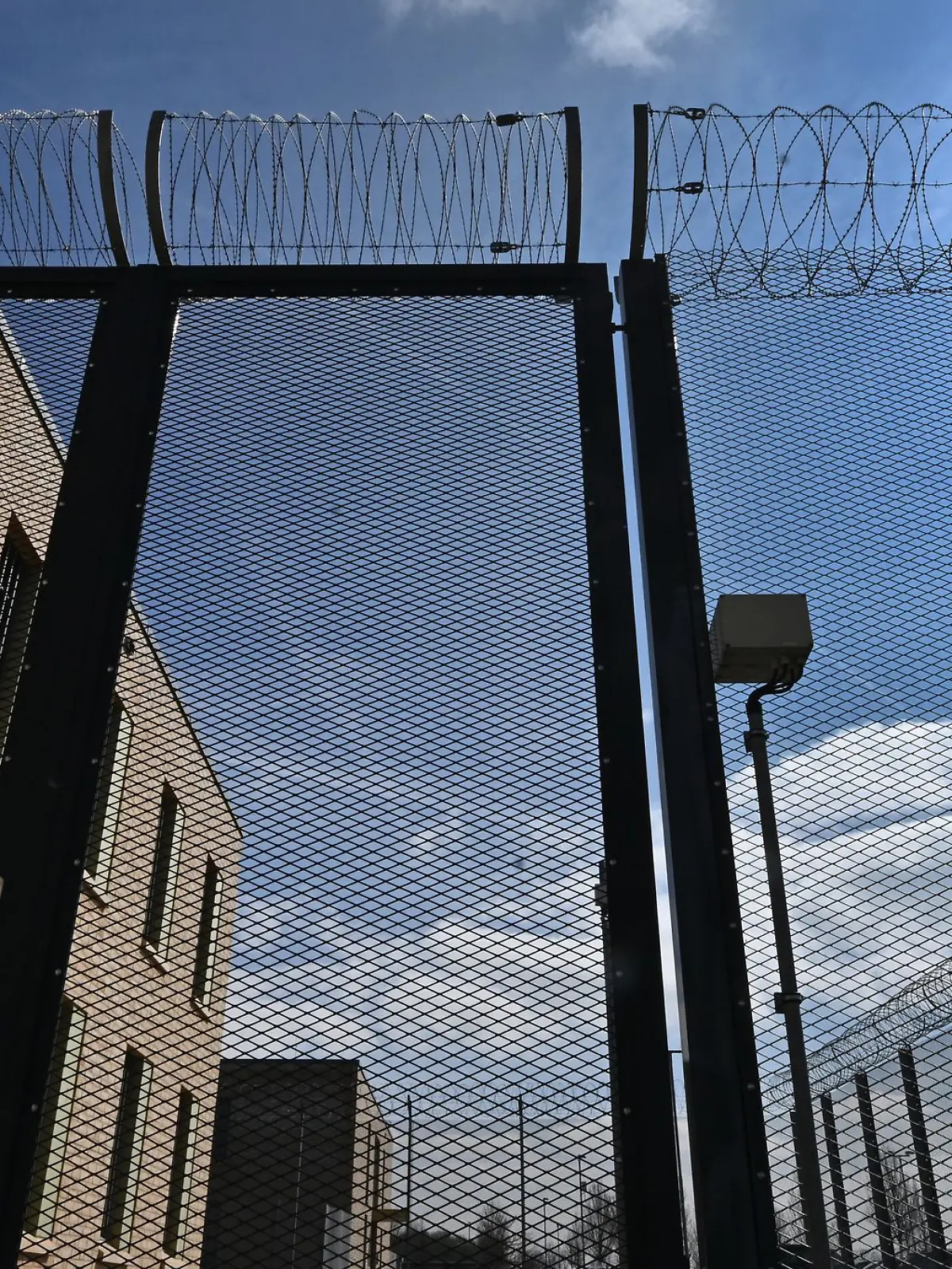 Bild zu: "Zweites Abschiebegefängnis in NRW geplant"