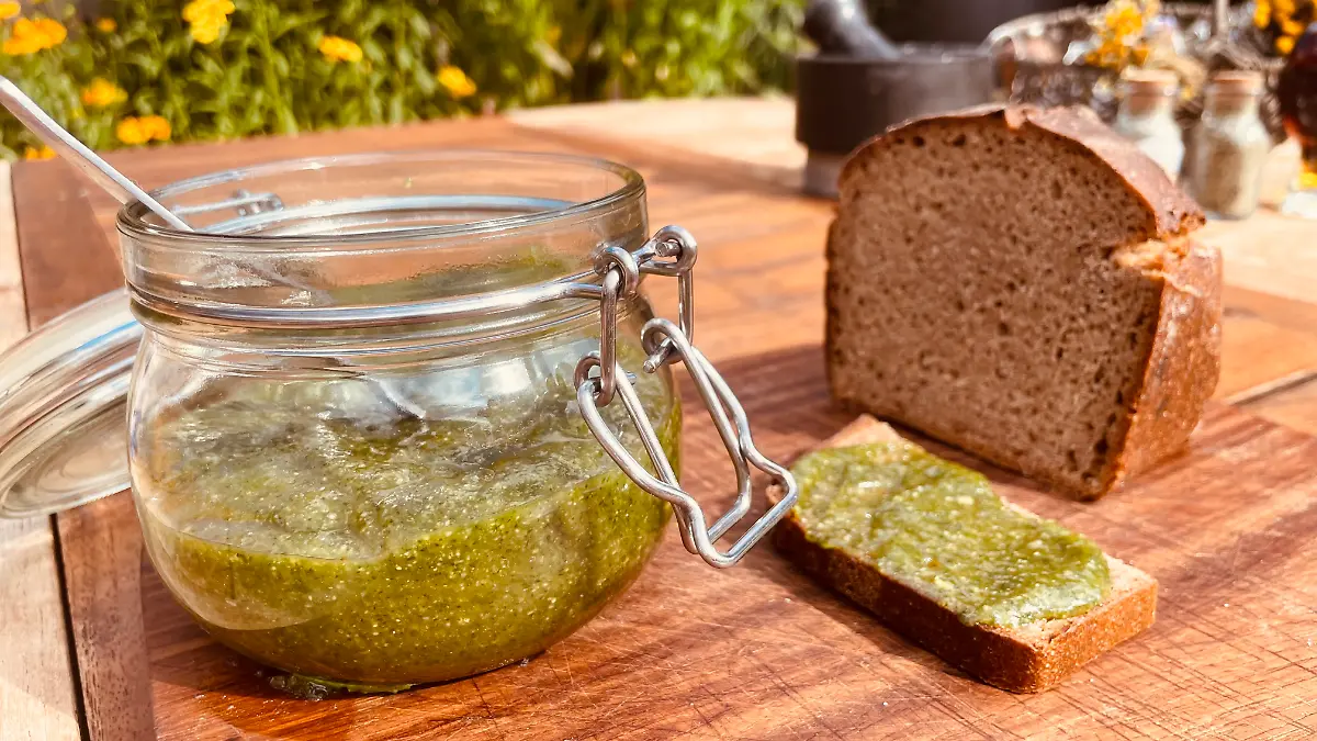Pesto auf Brot statt mit Nudeln!