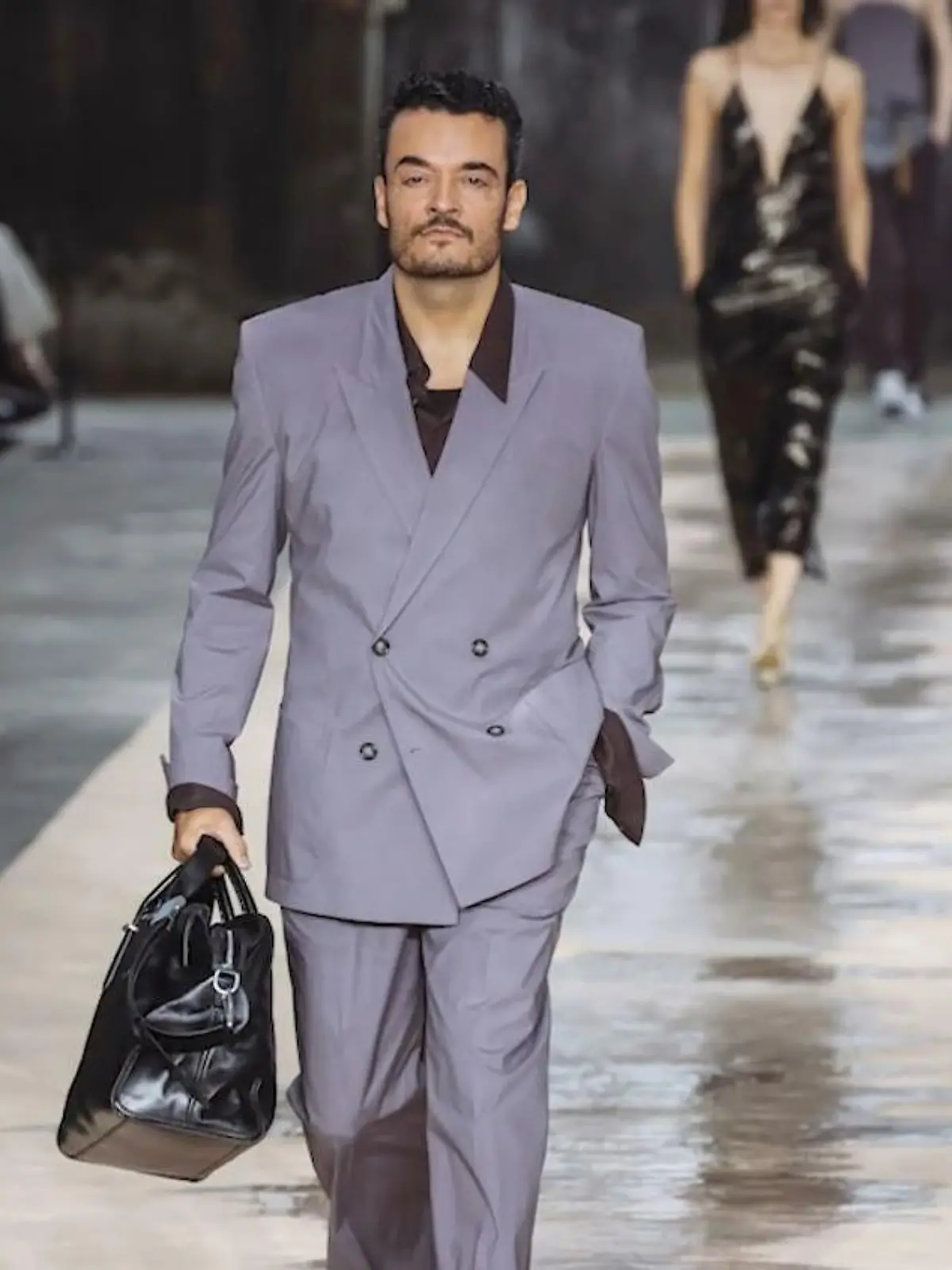 Bild zu: "Giovanni Zarrella erobert Laufsteg bei Mailänder Fashion Week"