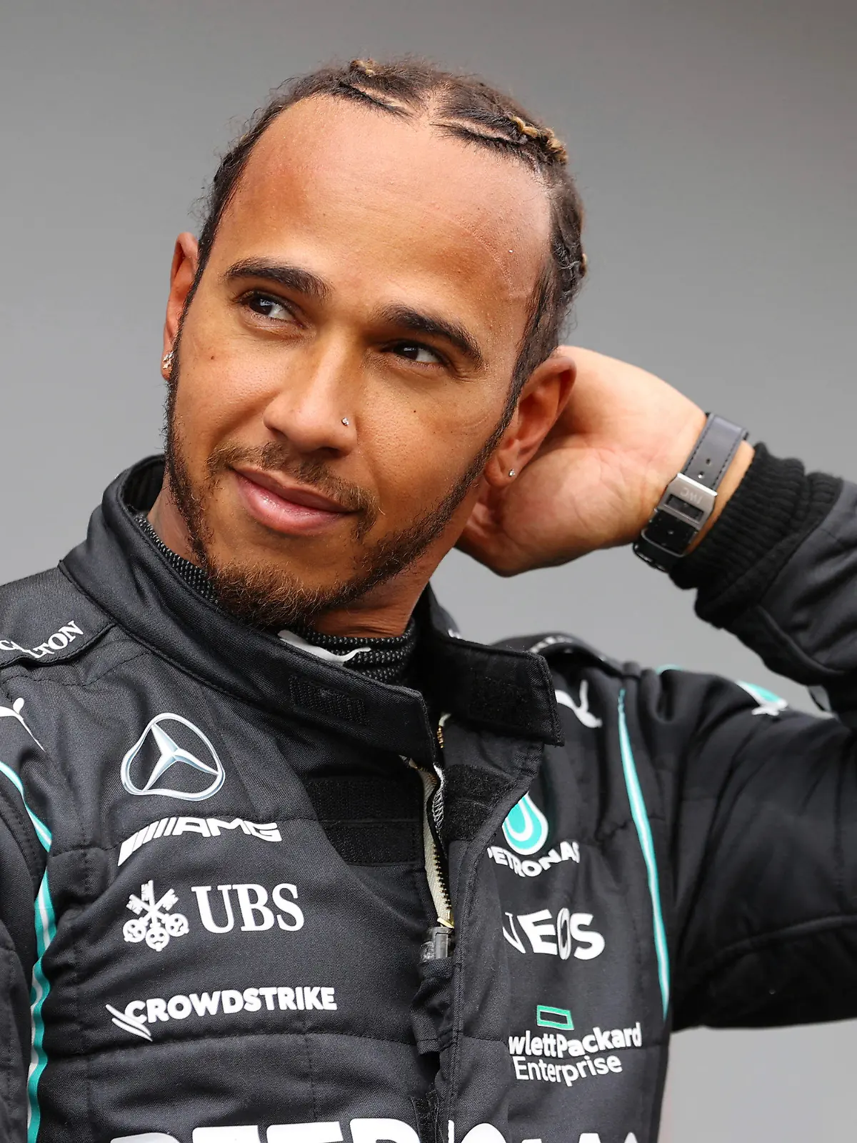ARCHIV - 17.04.2021, Italien, Imola: Motorsport: Formel-1-Weltmeisterschaft, Grand Prix der Emilia-Romagna, 3. Freies Training: Lewis Hamilton aus Großbritannien vom Mercedes-AMG Petronas F1 Team. (zu dpa «Lewis Hamilton unterstützt Social-Media-Boykott») Foto: Bryn Lennon/Getty POOL/AP/dpa +++ dpa-Bildfunk +++