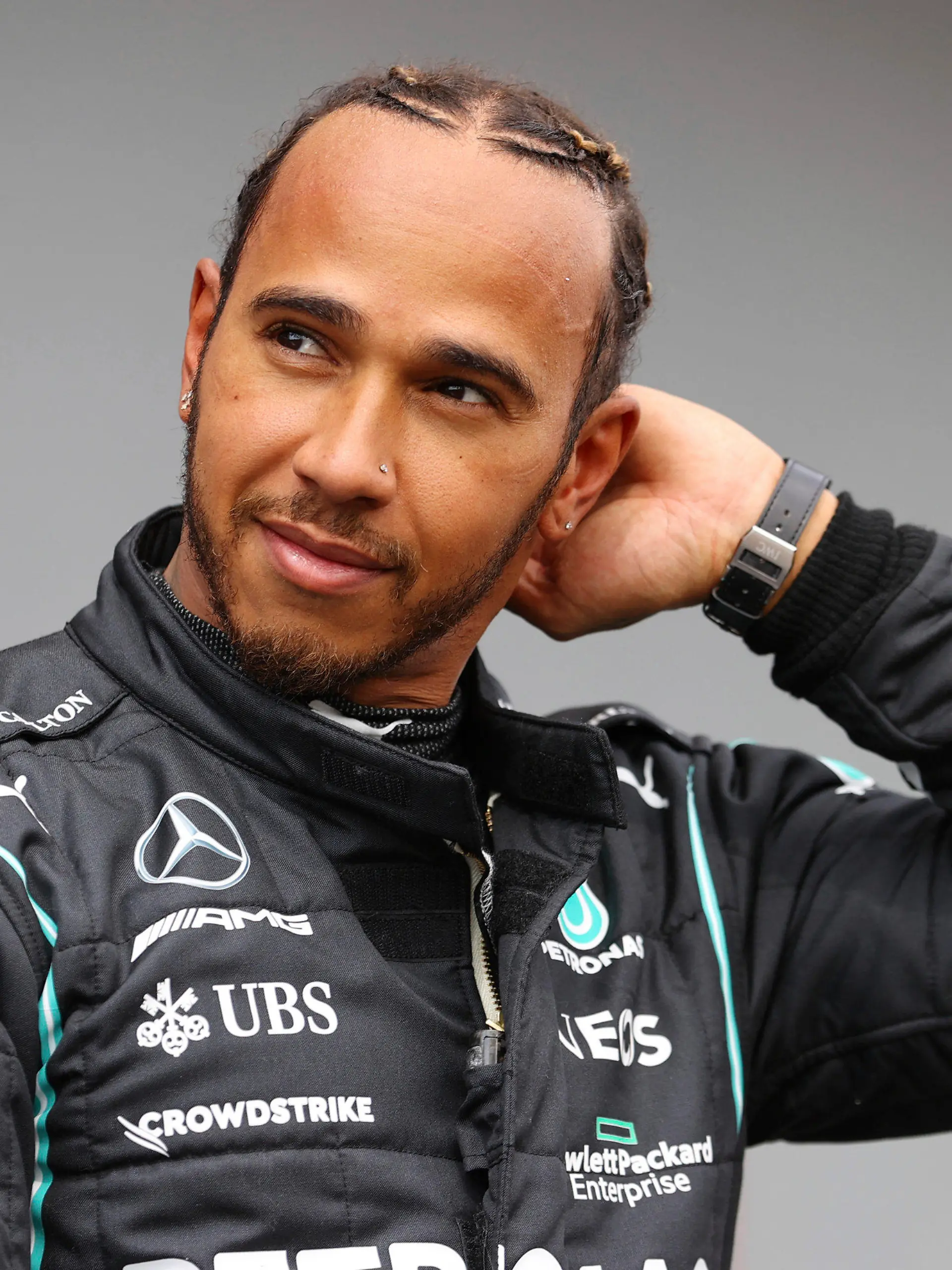 ARCHIV - 17.04.2021, Italien, Imola: Motorsport: Formel-1-Weltmeisterschaft, Grand Prix der Emilia-Romagna, 3. Freies Training: Lewis Hamilton aus Großbritannien vom Mercedes-AMG Petronas F1 Team. (zu dpa «Lewis Hamilton unterstützt Social-Media-Boykott») Foto: Bryn Lennon/Getty POOL/AP/dpa +++ dpa-Bildfunk +++