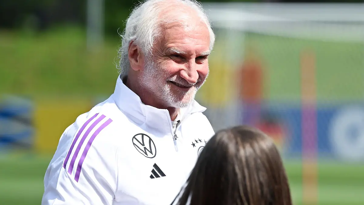 Nationalspieler, Teamchef, Sportdirektor: Völler ist ein DFB-Urgestein.