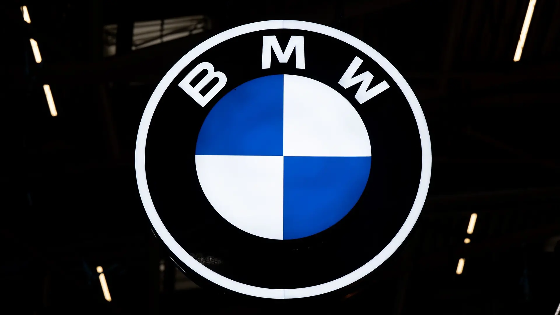 BMW ruft hunderttausende Autos zurück. (Symbolbild)