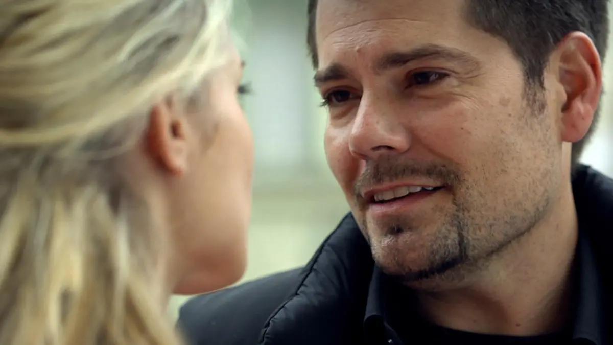 Sophie krallt sich Leon GZSZ-Folge 5629 vom 24.11.2014