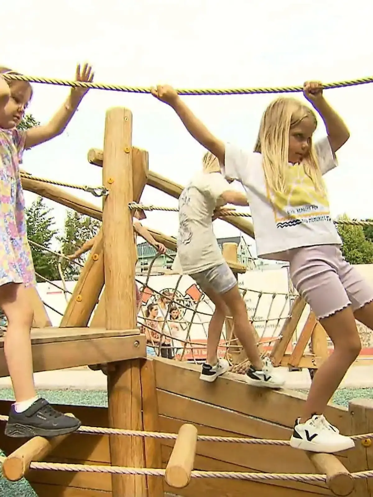 Bild zu: "Neuer Spielplatz für die Kinder in Swisttal"