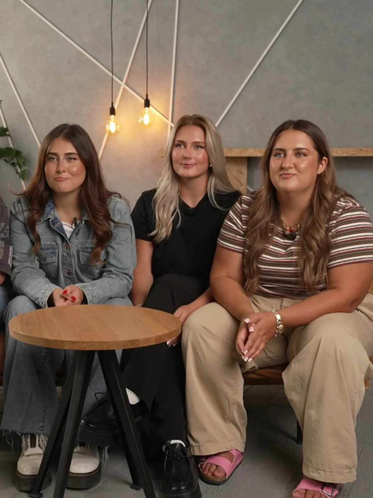 selfiesandra mit ihren Schwestern Lorena, Alexandra und Michelle (v.l.n.r.)