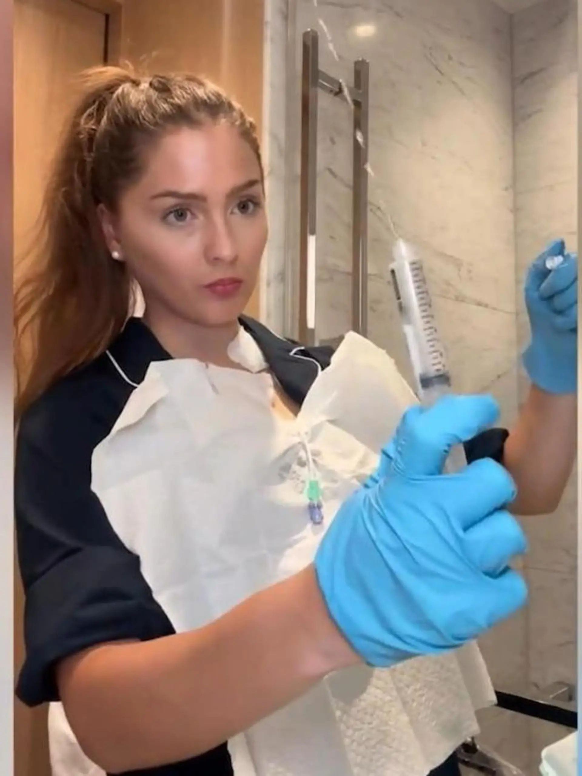 Bild zu: "Essen durch die Venen! Nur so kann Evie (23) am Leben bleiben"