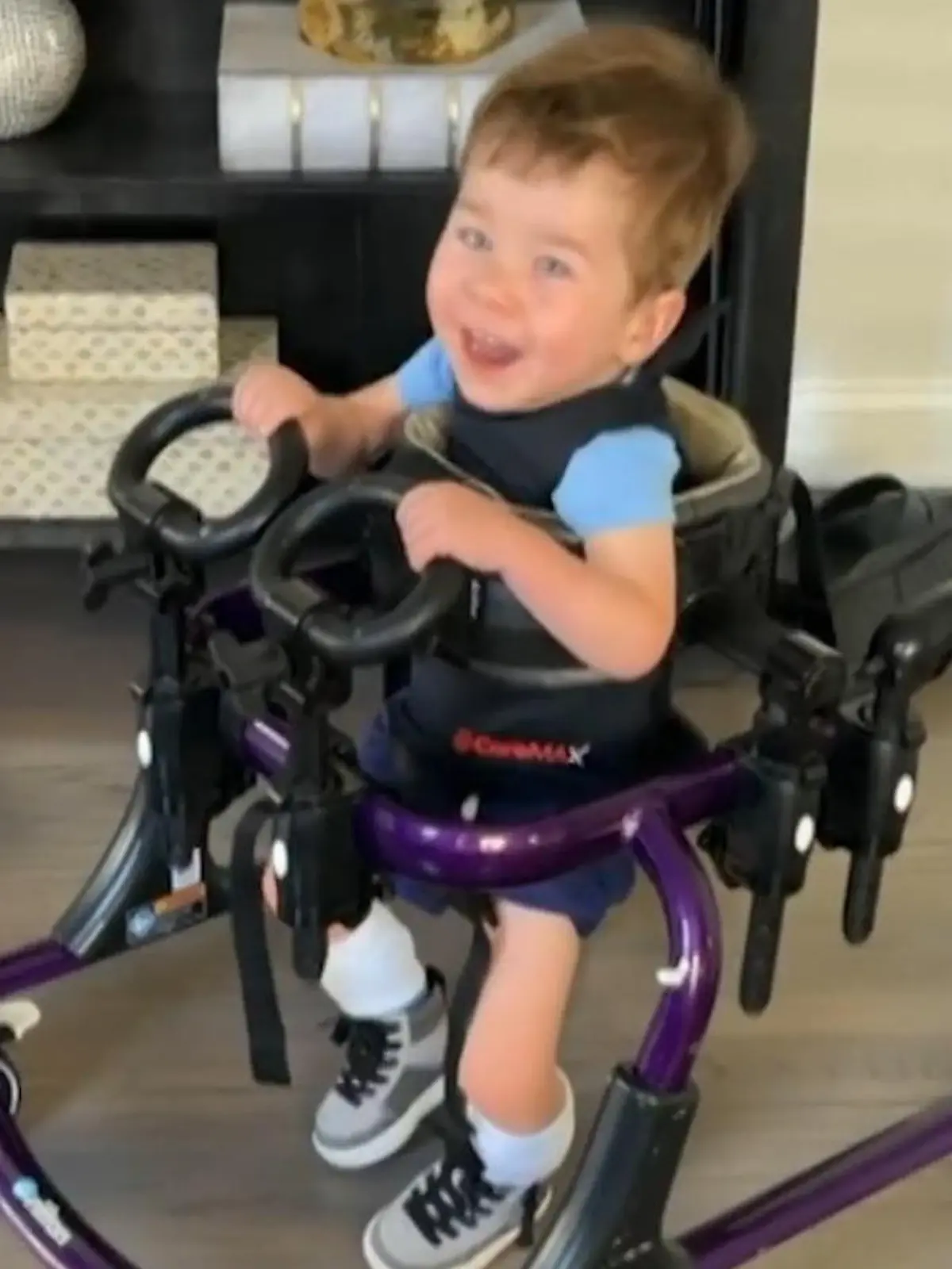 Bild zu: "Jack (2) bekommt Schockdiagnose – doch diese Therapie könnte ihn retten!"