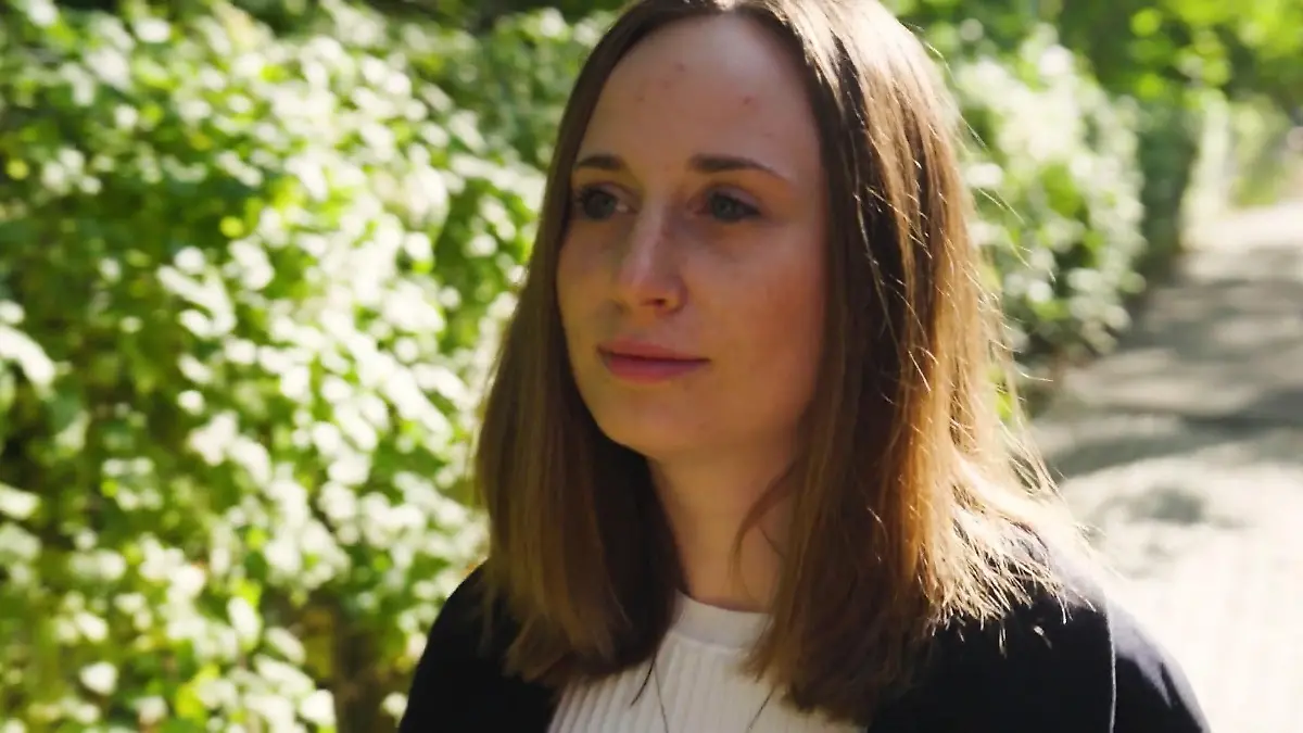 Laura (26) kämpft sich aus der Angst zurück ins Leben Diagnose "Hypochondrie"