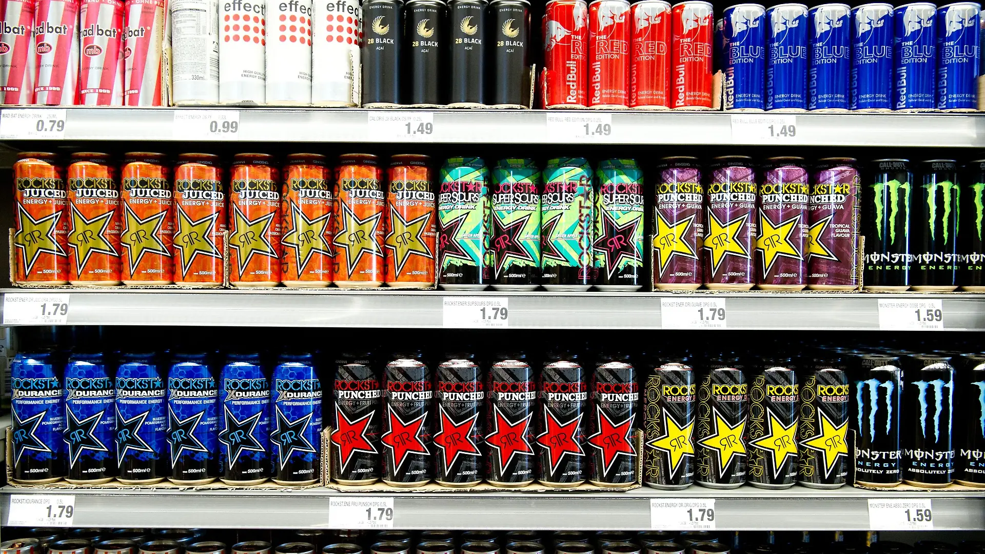 Der Energy-Drink „Booster“ vom Supermarkt Netto wird zurückgerufen (Symbolbild).