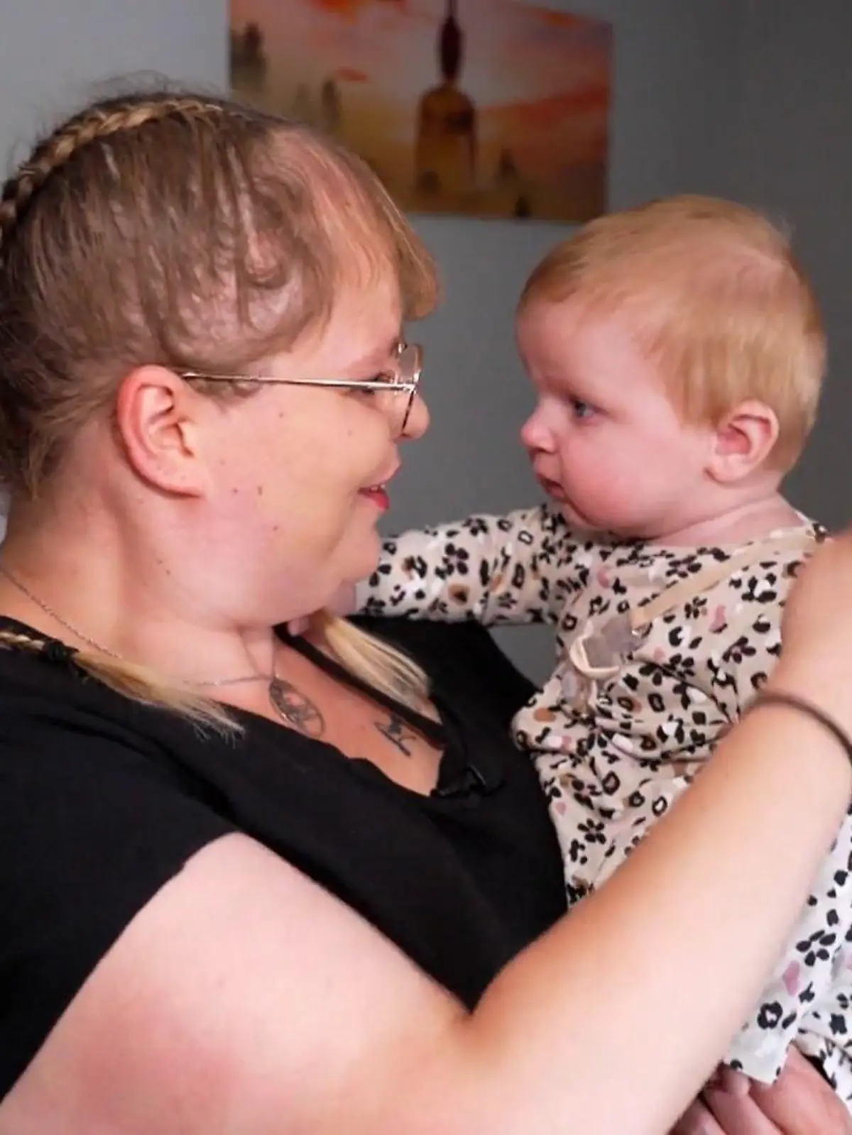 Bild zu: "Schwanger trotz Chemotherapie – Viviens Baby ist ein echtes Wunder"