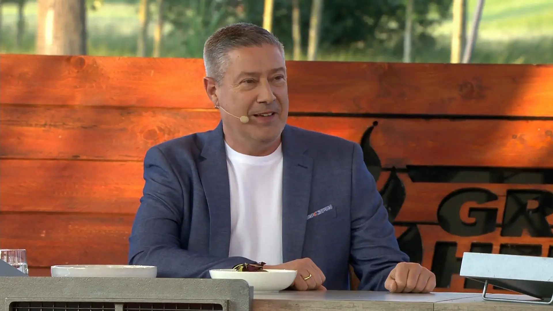 Joachim Llambi bei "Grill den Henssler" Jury-Ikone vergibt Punkte!
