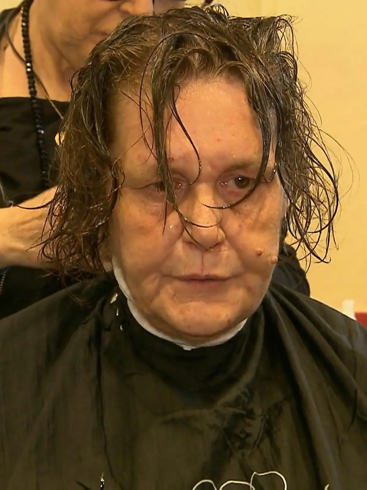 Bild zu: "Die Barber Angels bringen Bedürftigen neuen Look und neues Selbstvertrauen"