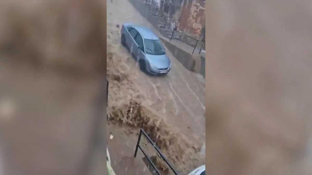 Ein Jahr nach Flutkatastrophe! Unwetter treffen Spanien erneut "Es ist ein Desaster"
