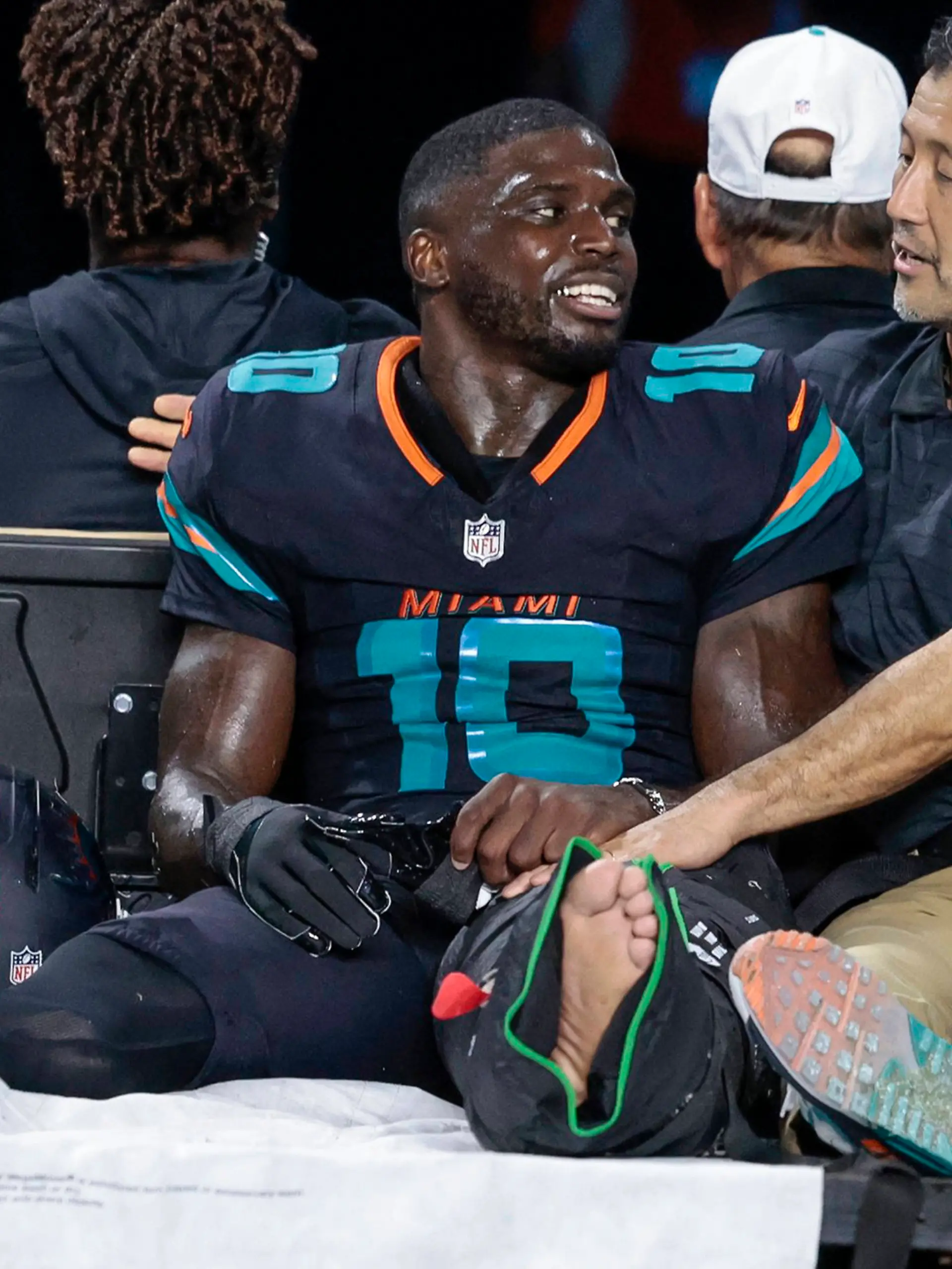 Bild zu: "Verletzungsdrama überschattet Dolphins-Sieg"