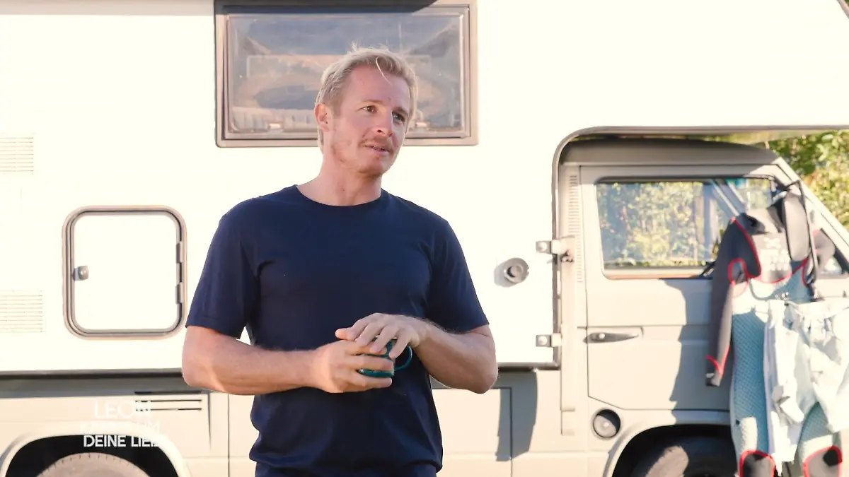 Daniel Roesner und seine ungewöhnliche Wohnsituation "Alarm für Cobra 11"-Star feiert RTL-Comeback