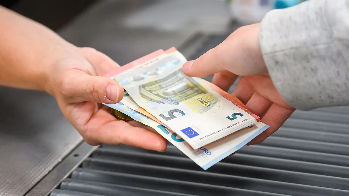 Bild zu: "Diesen Satz könnt ihr euch beim Einkaufen sparen"