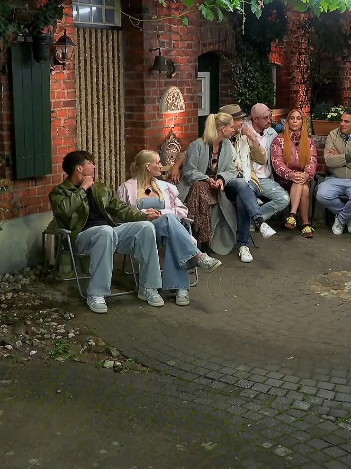 Bild zu: "Stehen Ryan und Lina vor dem Rauswurf durch Mobbing?"