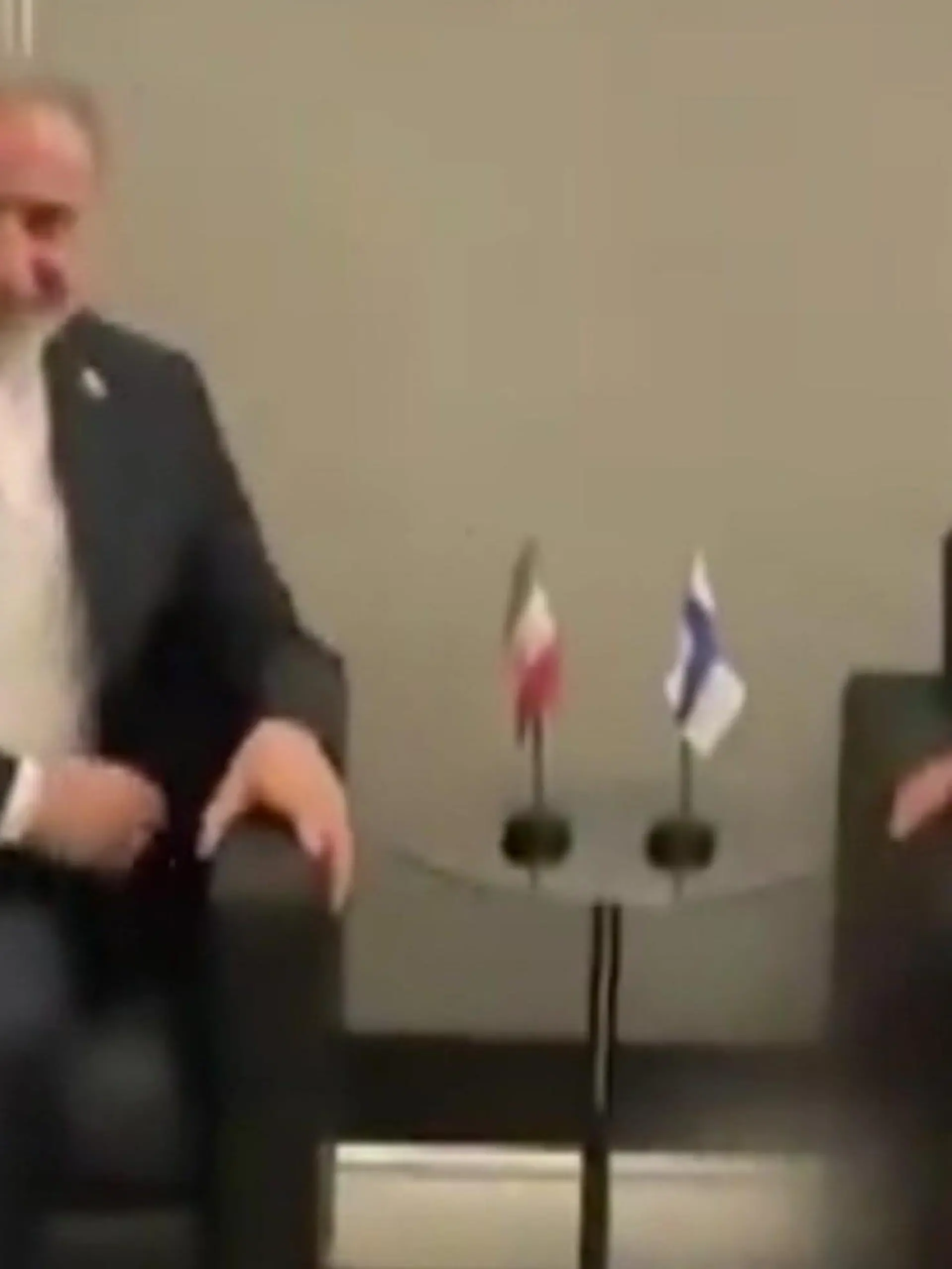 Bild zu: "Zu sexy für den Iran?! Europäische Außenministerinnen einfach zensiert"