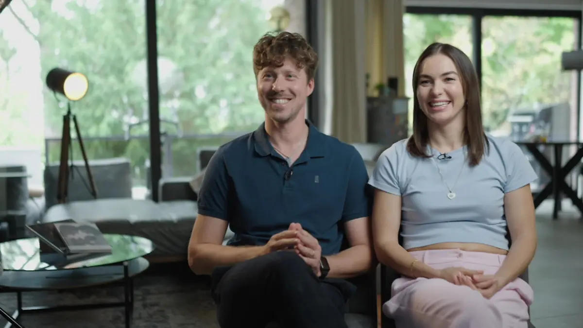 Valentin und Renata strahlen im Interview um die Wette