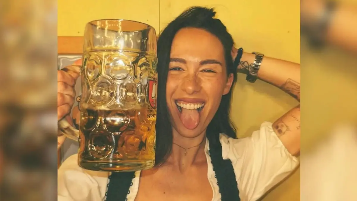 Kinderfrei! Aurora Ramazzotti reit die Wiesn-Hütte ab Oma Michelle macht den Babysitter