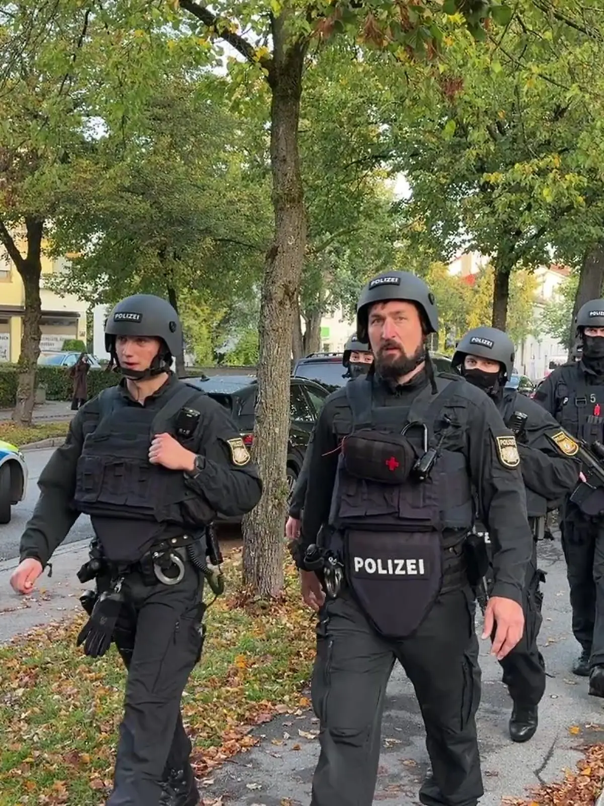 Brand in München - Großeinsatz von Polizei und Feuerwehr