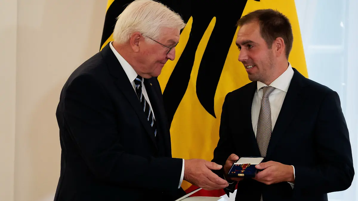 Bundespräsident verleiht Verdienstorden zum Tag der Deutschen Ei