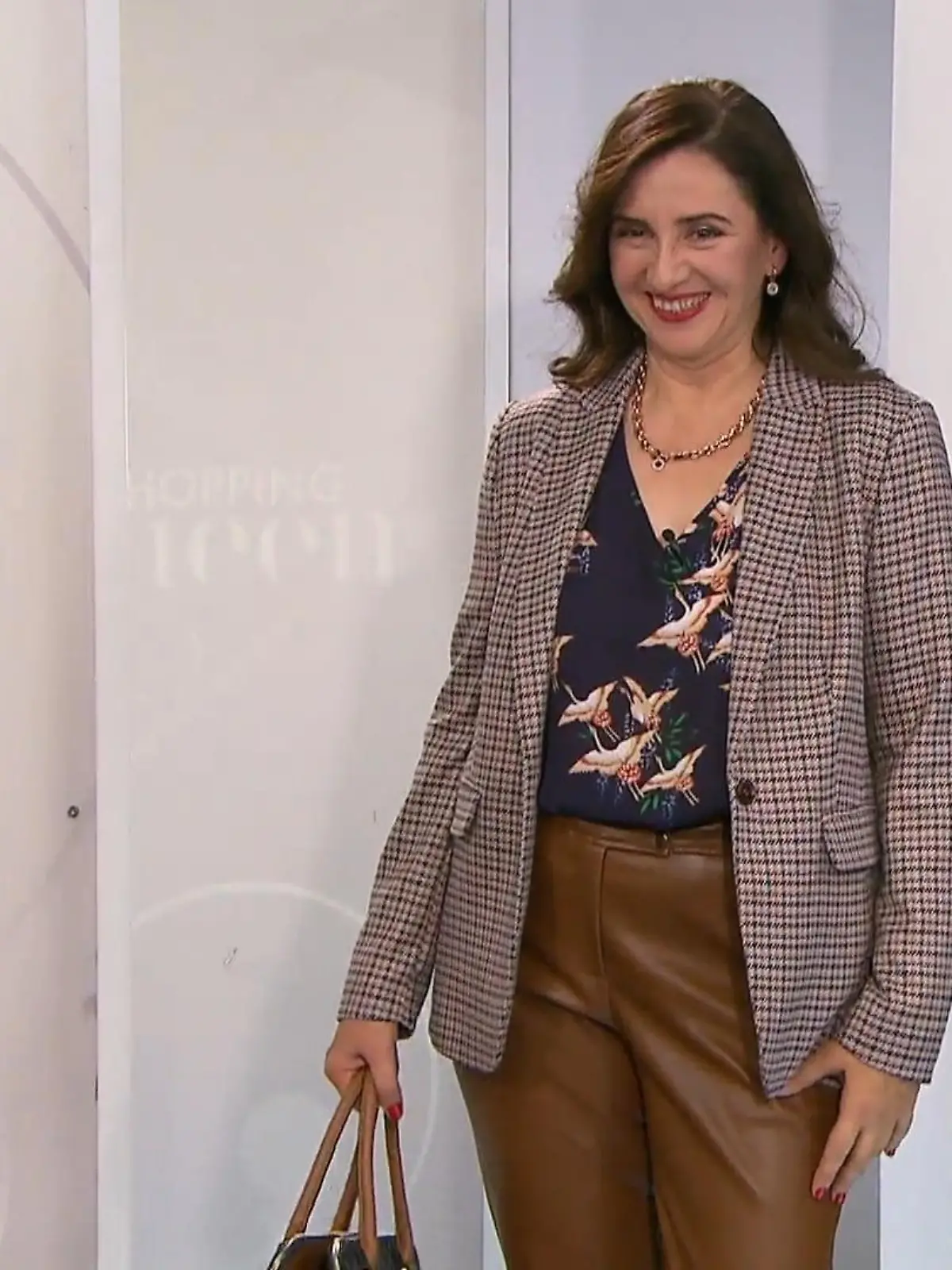Bild zu: "Sevda präsentiert sich in Business-Look!"