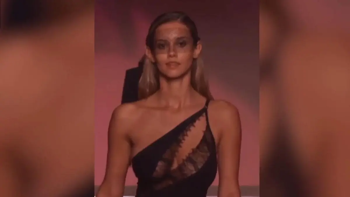 Sexy Auftritt! Nicola Cavanis begeistert in Dessous auf dem Laufsteg Freundin von Mats Hummels