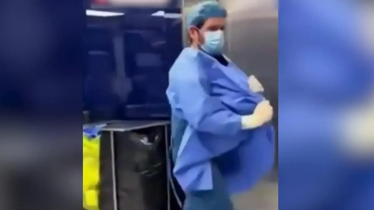 Beauty-Eingriff eskaliert! Arzt flieht aus OP-Saal – weil Patientin DAS trägt „Ich kann diesen Fall nicht übernehmen“
