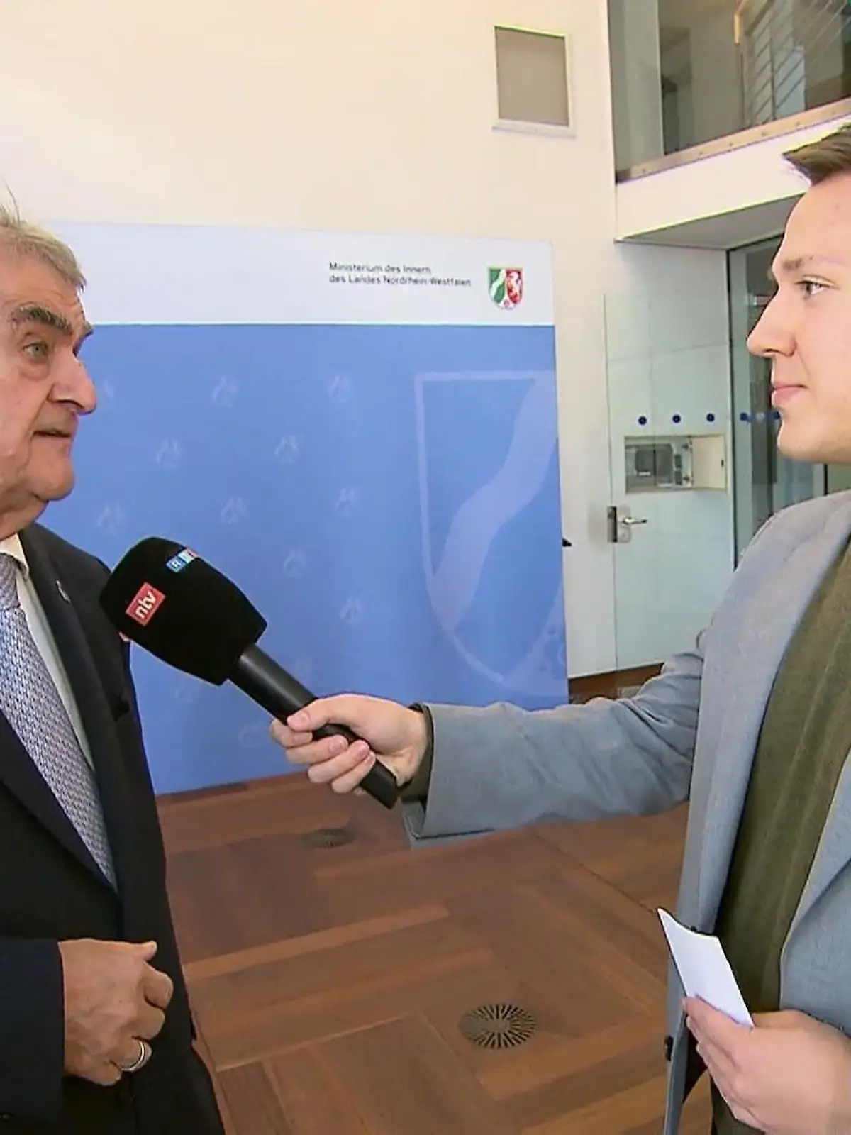 Bild zu: "Interview mit NRW-Innenminister Herbert Reul (CDU)"