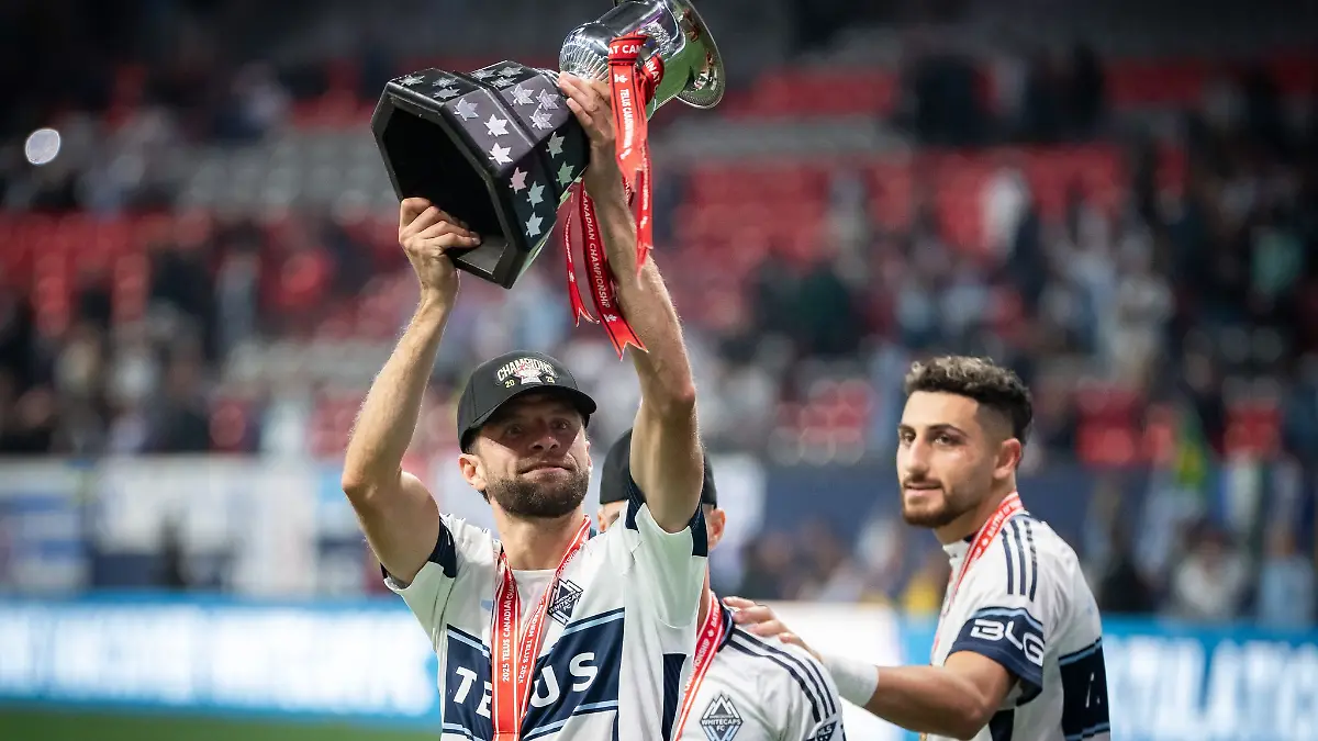 Thomas Müller (l) gewann mit den Vancouver Whitecaps die kanadische Meisterschaft.
