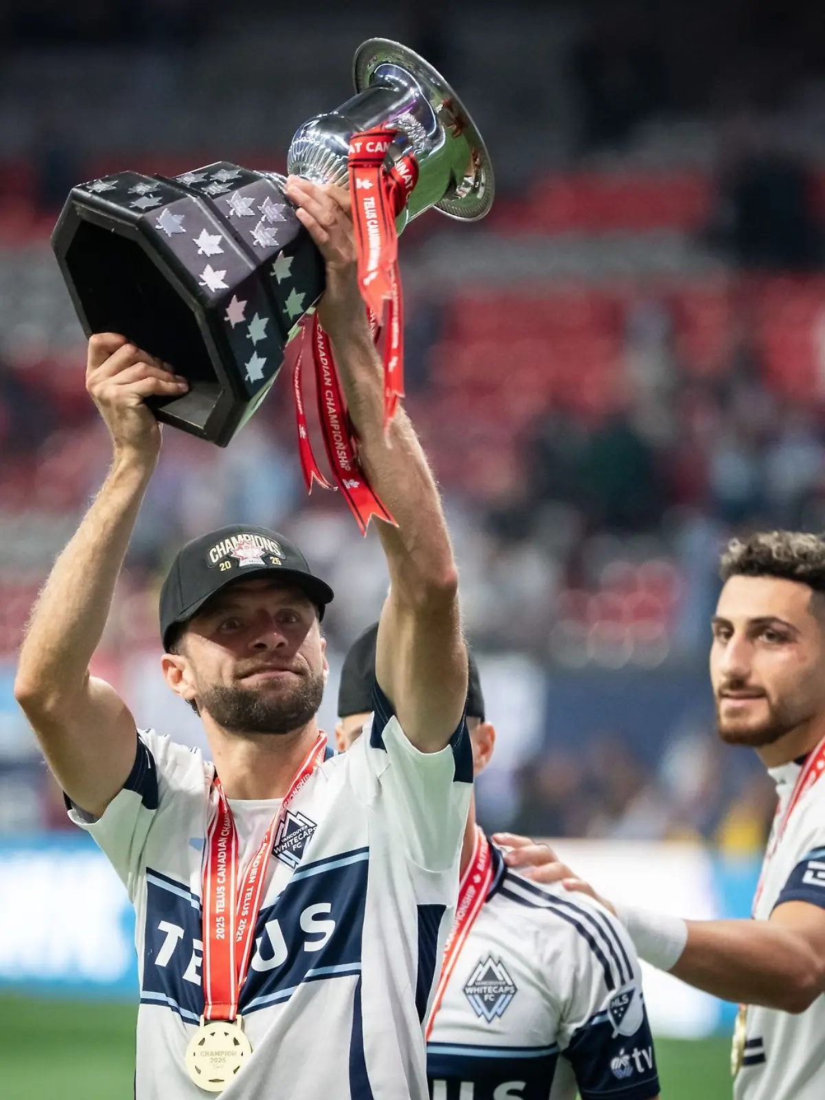 Bild zu: "Kanadischer Meister: Titel-Rekord und 300. Tor für Müller"