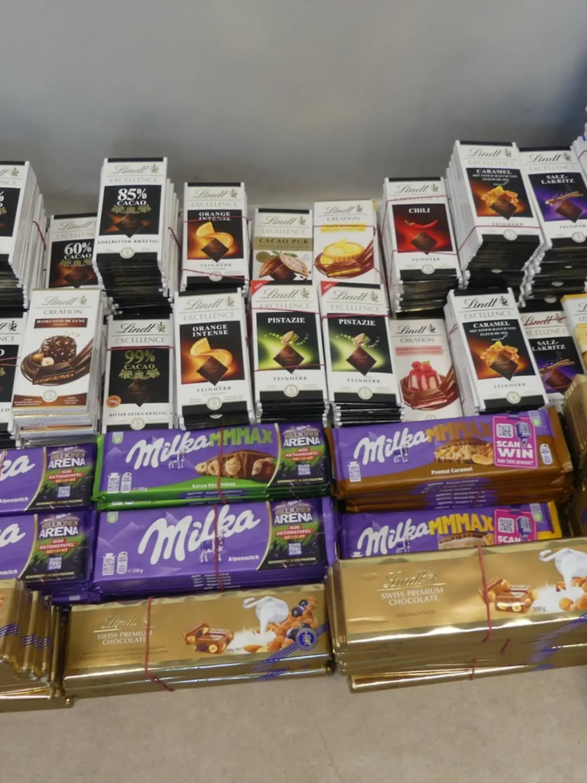 Bild zu: "Polizei entdeckt 113 Kilo Schokolade im Kofferraum"