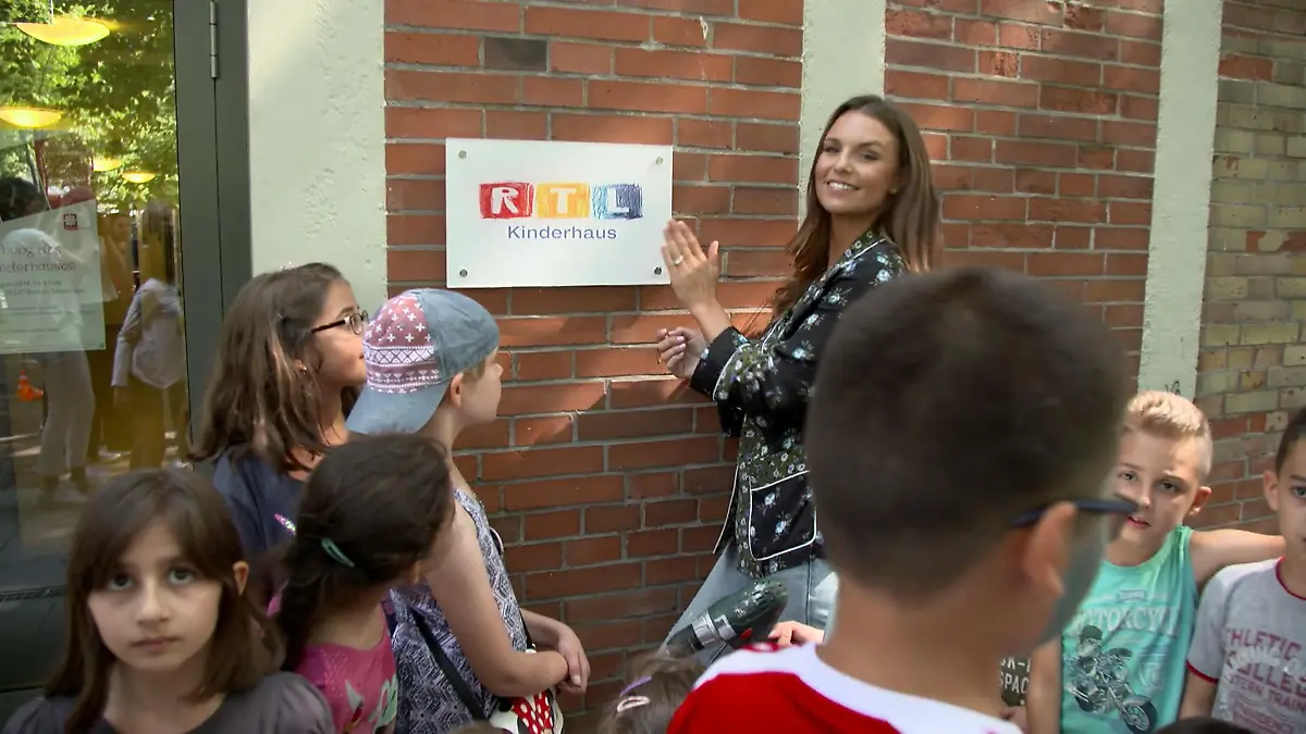 Laura Wontorra berichtet vom RTL-Kinderhaus in Bremen 30. RTL-Spendenmarathon: Der Charity-Check