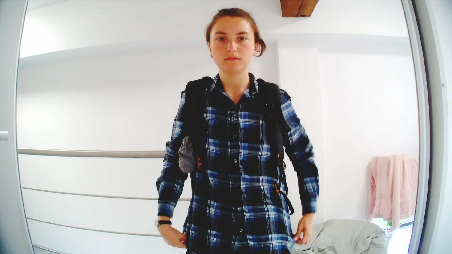 Lockvogel Mariana schleust sich in die dubiose Vermittung von Pflegekräfte in Polen ein.
+++ Die Verwendung des sendungsbezogenen Materials ist nur mit dem Hinweis und Verlinkung auf RTL+ gestattet. +++