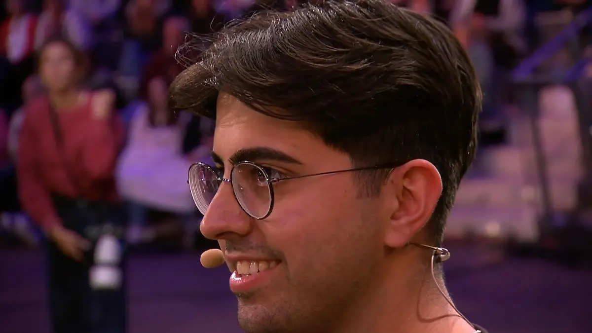 Howans Haare sorgen für Gesprächsstoff Super Frise oder schlimme Matte?
