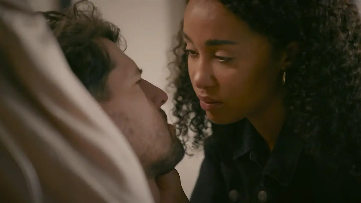 AWZ-Folge 4802 von Dienstag, 07.10.25 auf RTL+: Jan bricht vor Imani  zusammen