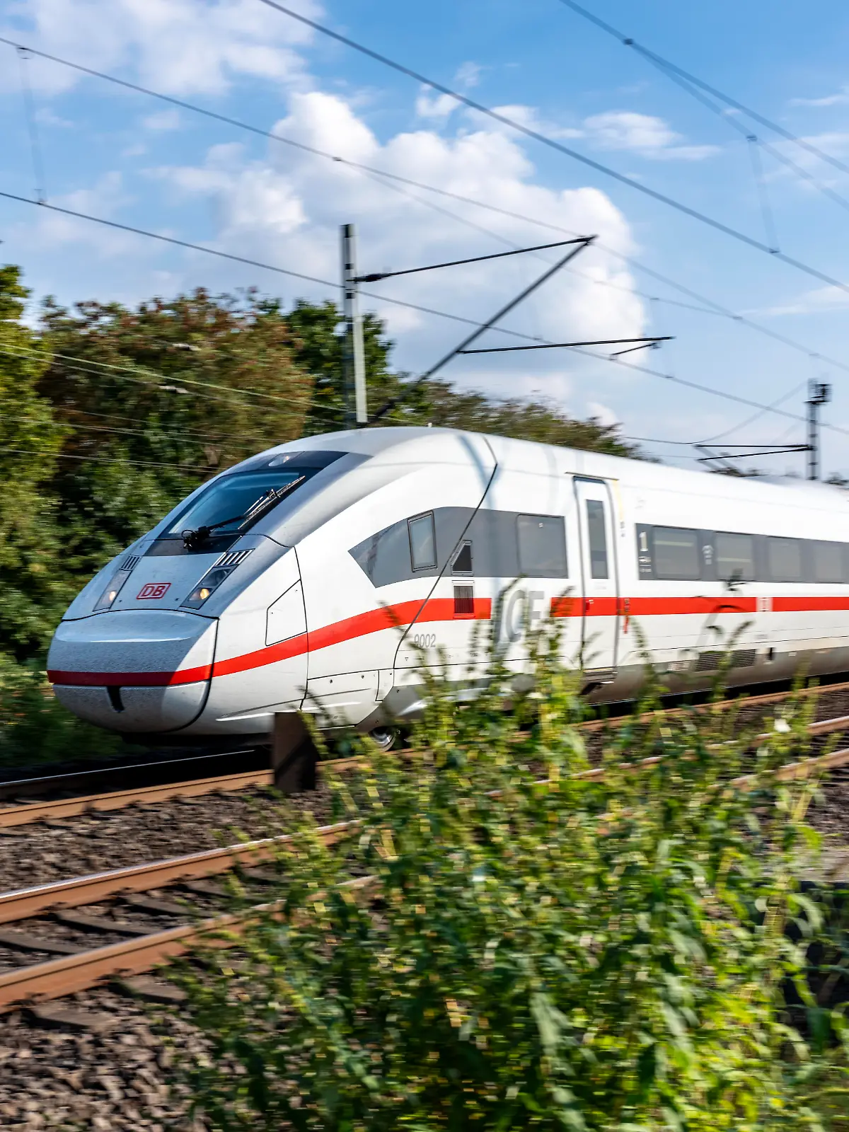 Ein ICE ist unterwegs