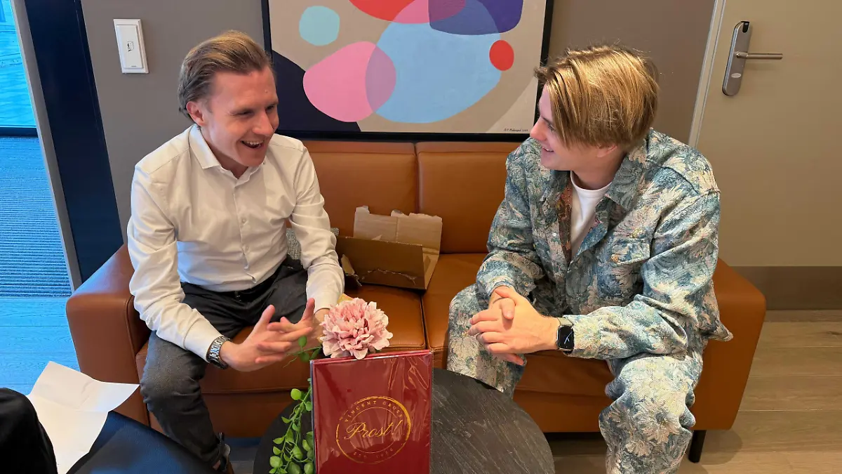 Vincent Gross mit RTL-Reporter Thomas Lipke