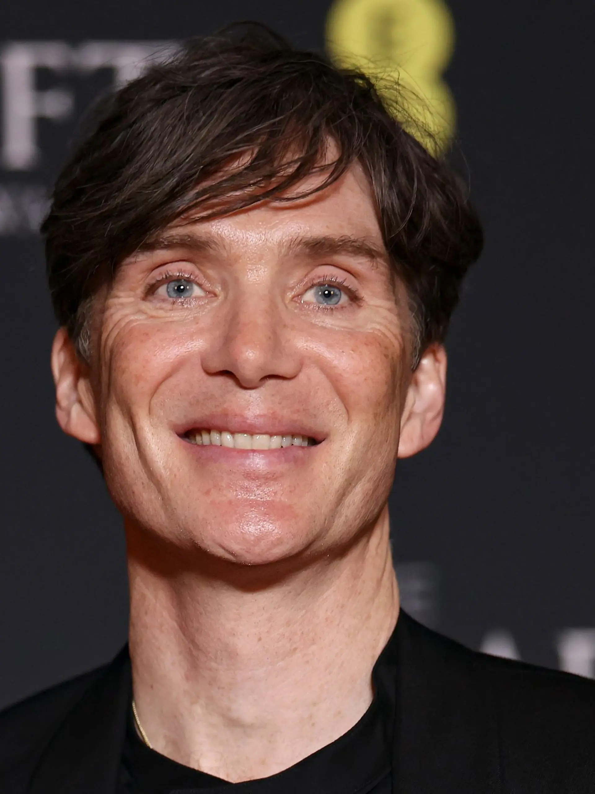 Bild zu: "Cillian Murphys Sohn Aran sorgt auf dem roten Teppich für Aufsehen"