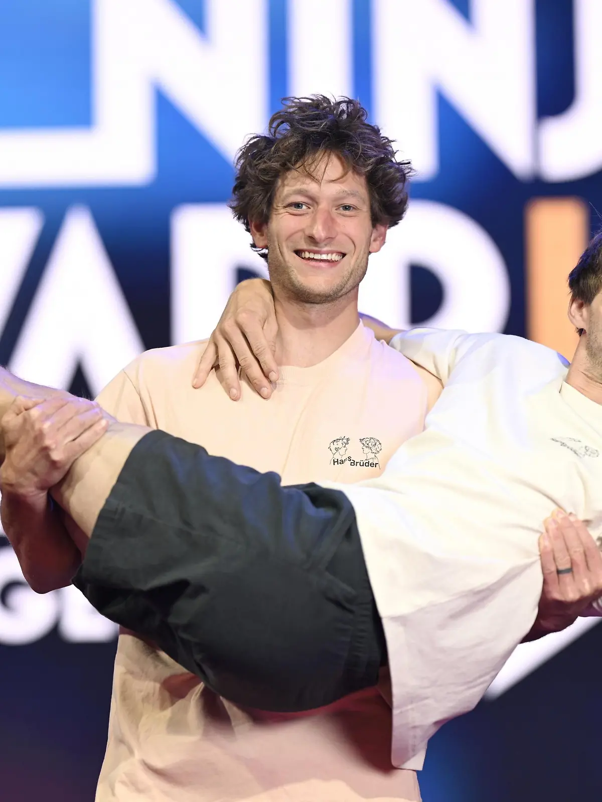 
Philipp (l.) und Moritz Hans.

+++ Die Verwendung des sendungsbezogenen Materials ist nur mit dem Hinweis und Verlinkung auf RTL+ gestattet. +++
