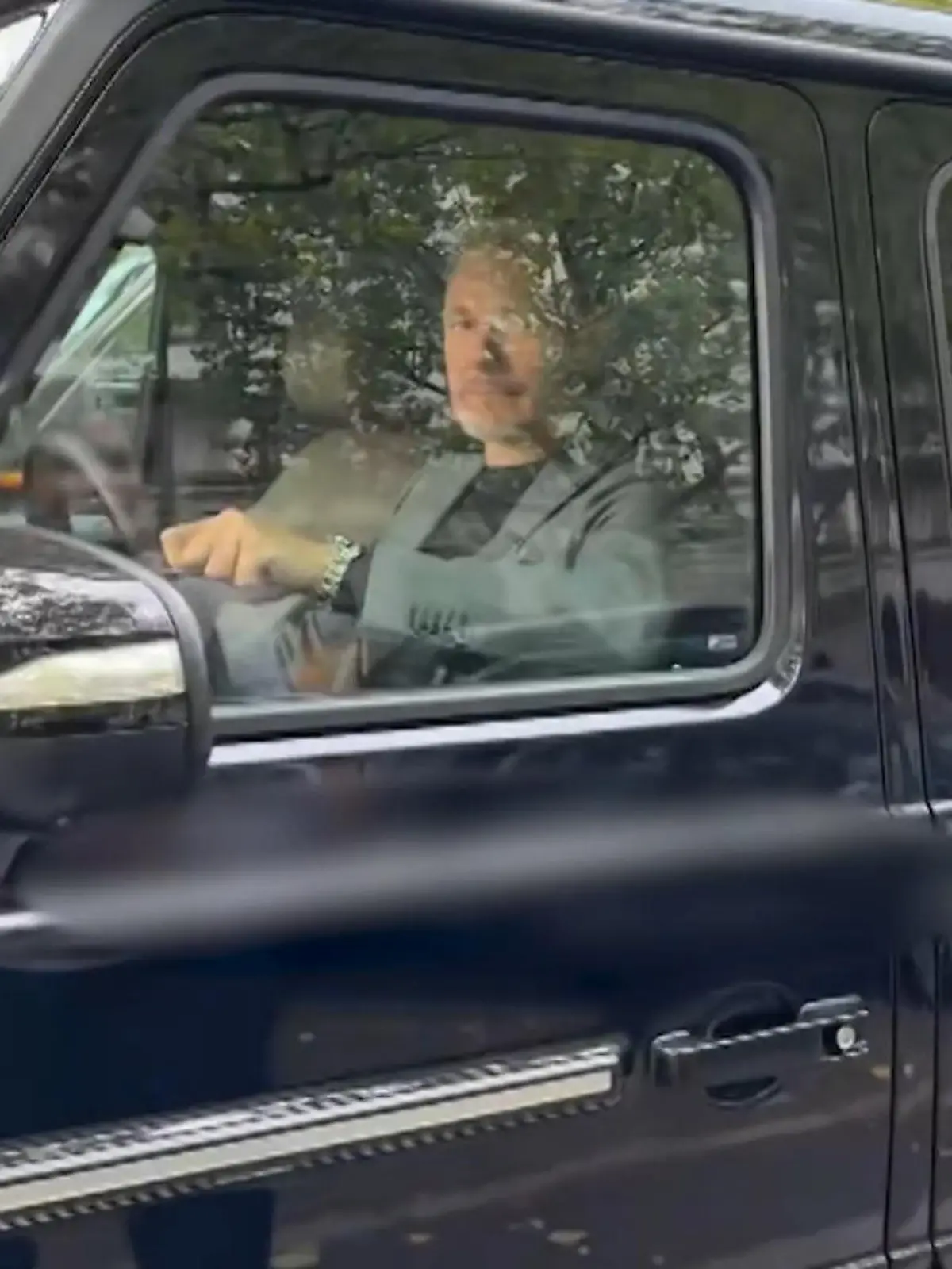 Bild zu: "Christian Lindner erwischt Influencer eiskalt! Ex-Finanzminister crasht TikTok-Interview"