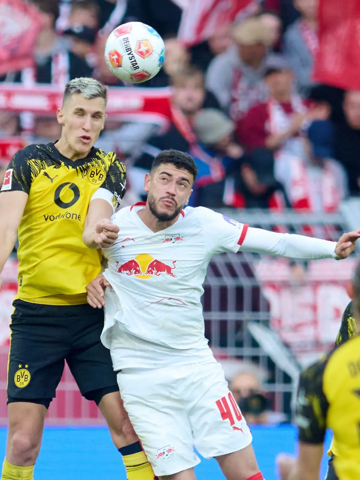 Bild zu: "Noch nicht gut genug: BVB lässt Bayern vor Gipfel ziehen"