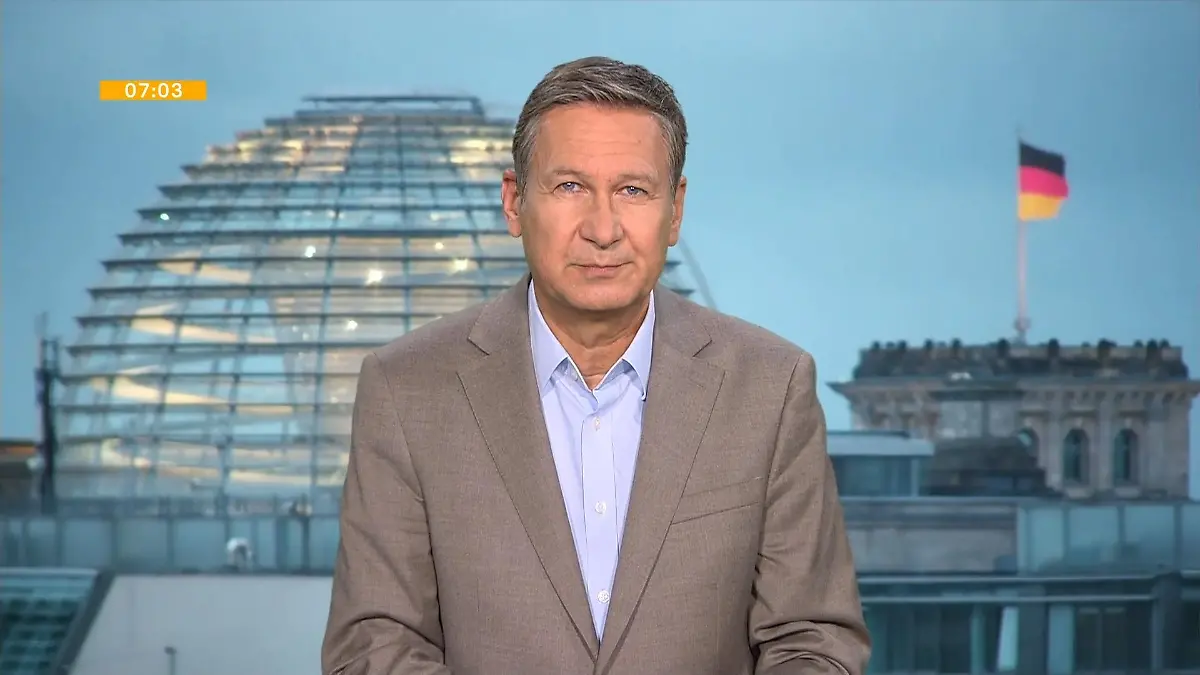 Bundeskanzler Merz stellt Wehrpflicht-Hammer in Aussicht RTL-Experte schätzt Vorstoß ein