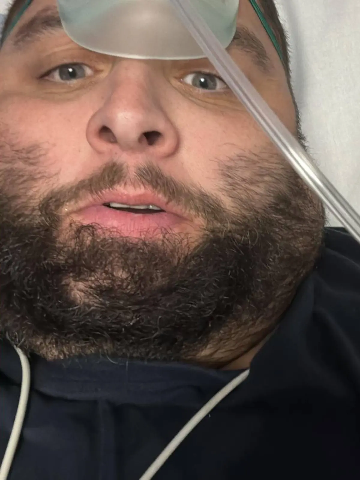 Adam Lopez im Krankenhaus