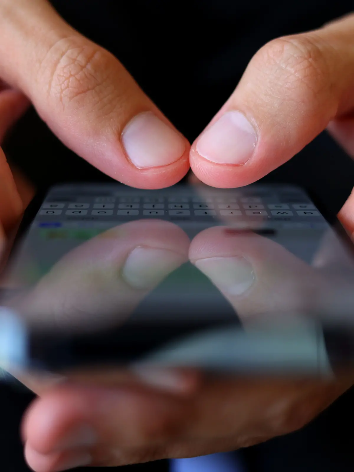 Bild zu: "DAS steckt hinter dem doppelten WLAN-Symbol auf eurem Handy"