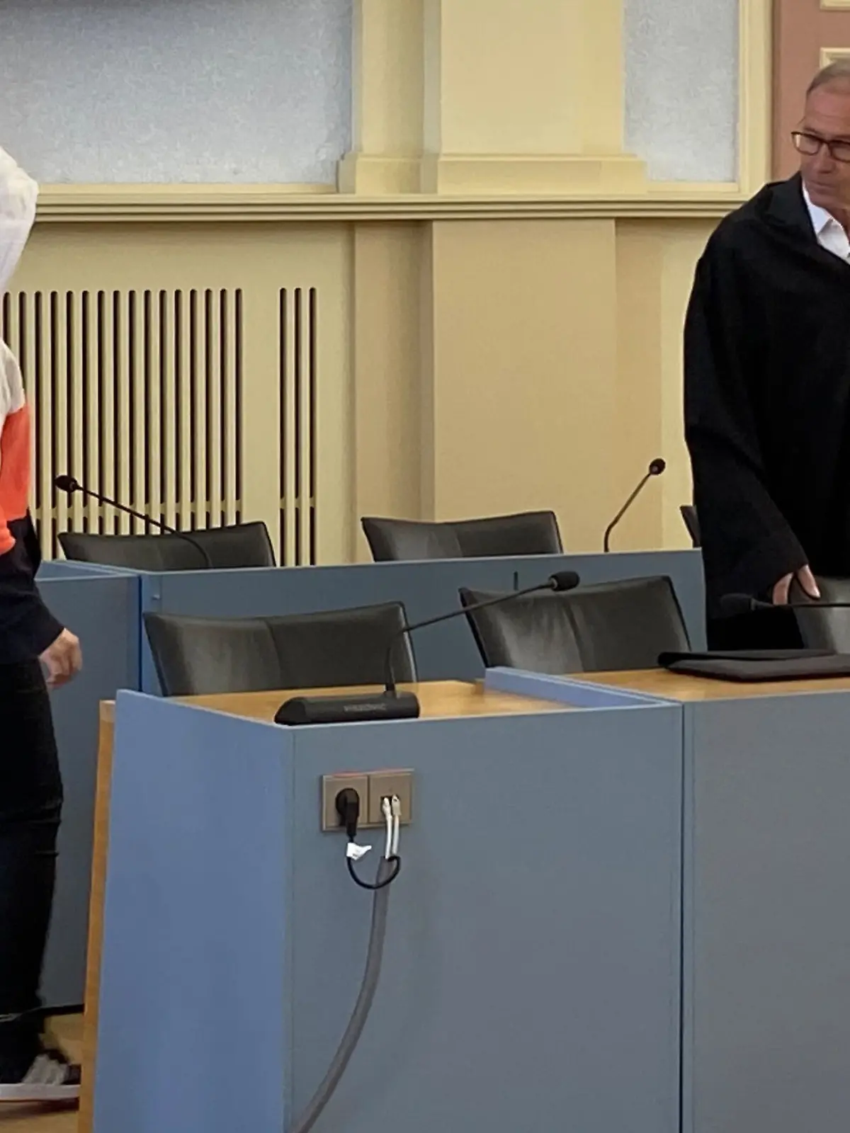 Bild zu: "Totes Baby in Waschmaschine - Mehrere Jahre Haft für Mutter"