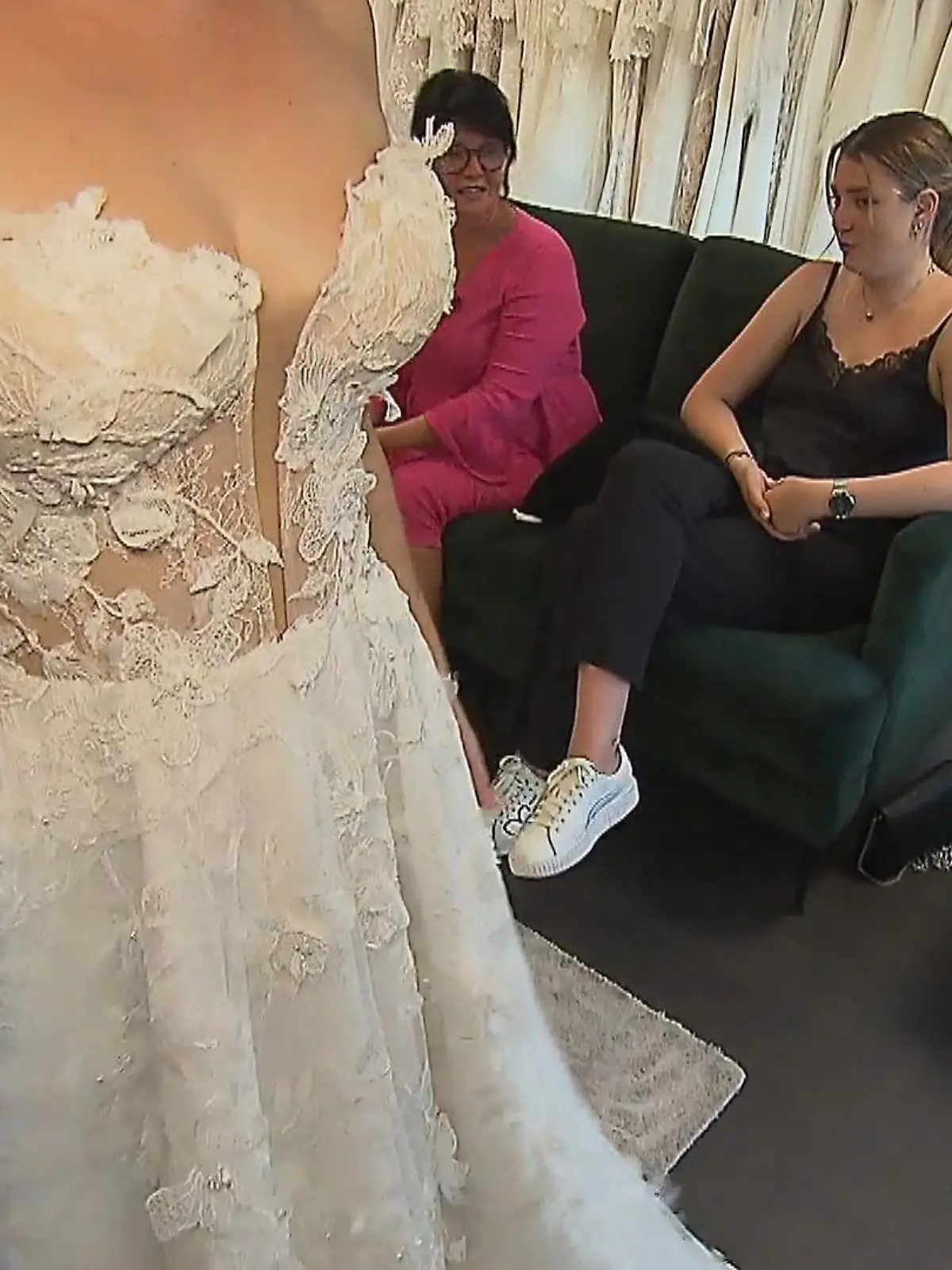 Bild zu: ""Ein ganz besonderes Kleid""